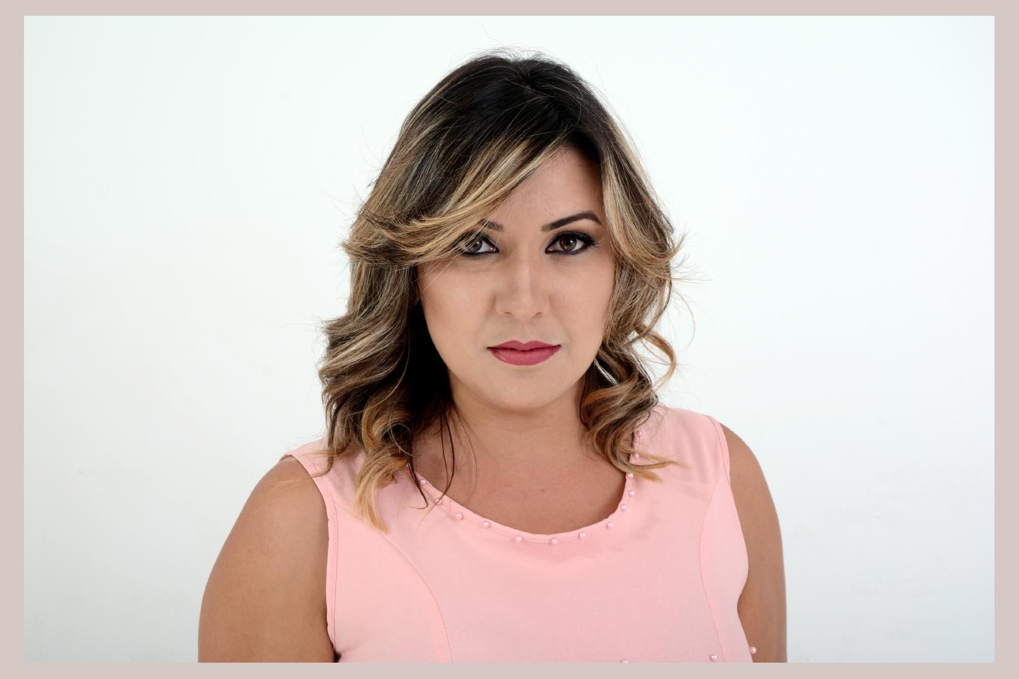 Ana Paula Santos 